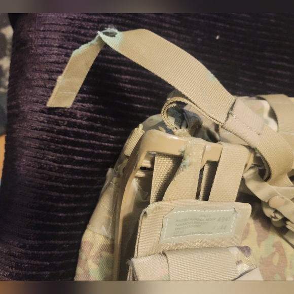 Authentic USGI Molle ii medium rucksack- Used & definitely has a story !! - Picture 8 of 16